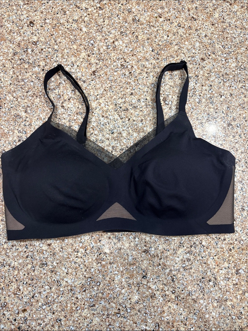 Honeylove CrossOver Wireless Bra Runway Black Mesh EUC Size Medium